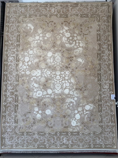 چگونه یک فرش ماشینی اصیل را از نسخههای بیکیفیت تشخیص دهیم؟ (راهنمای صفر تا صد برای خریداران هوشمند)